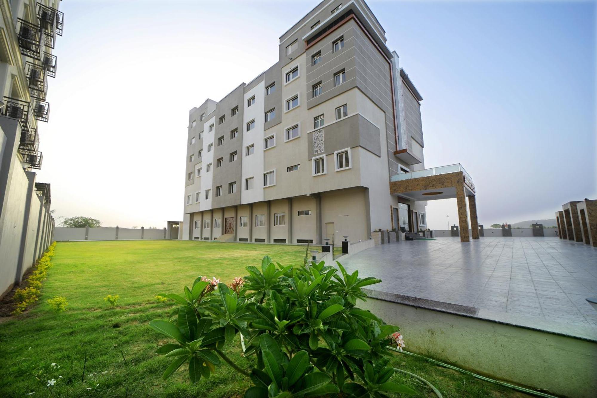 The Sky Imperial - Shahi Hotels & Resort Nāthdwāra Exterior foto